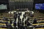 Senado vota extinção da diminuição de tempo atrás de juízes para crimes cometidos contra mulheres