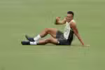 FOTODELDIA AME9868. FLORIDA (ESTADOS UNIDOS), 30/06/2025.- Kylian Mbappé de Real Madrid participa en un entrenamiento este lunes, en The Gardens North County District Park de Palm Beach, Florida (Estados Unidos). EFE/ Juan Ignacio Roncoroni