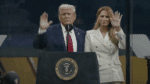 Trump participa de desfile militar com pouca presença em Washington