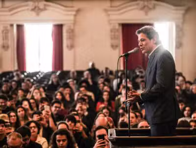 SP - HADDAD/USP/PALESTRA - ECONOMIA - O ministro da Fazenda, Fernando Haddad, profere palestra no salão nobre do Auditório Rubino de Oliveira, localizado no 1º andar da Faculdade de Direito da Universidade de São Paulo (FDUSP), no Largo São Francisco, região central da capital paulista, nesta sexta-feira 27, de junho de 2025. 27/06/2025 - Foto: WERTHER SANTANA/ESTADÃO CONTEÚDO
