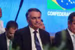 DF - MUNICÍPIOS/MARCHA/CNM/BOLSONARO - POLÍTICA - O ex-presidente Jair Bolsonaro (PL) participa da 26ª Marcha a Brasília em Defesa dos Municípios, promovida pela Confederação Nacional de Municípios (CNM), em Brasília, nesta quarta-feira (21). 21/05/2025 - Foto: EDUARDO F. S LIMA/ATO PRESS/ESTADÃO CONTEÚDO