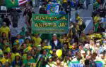 SP - TRAMA GOLPISTA/ATO/BOLSONARO/APOIADORES/SP - POLÍTICA - Apoiadores do ex-presidente Jair Bolsonaro (PL) participam de ato na Avenida Paulista, na região centro-sul da cidade de São Paulo, na tarde deste domingo, 29 de junho de 2025. Bolsonaro tenta ganhar força em meio ao avanço do julgamento do Supremo Tribunal Federal (STF) sobre a trama golpista de 8 de janeiro de 2023, que ele é acusado de liderar. 29/06/2025 - Foto: RAUL LUCIANO/ATO PRESS/ESTADÃO CONTEÚDO