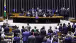 Aprovado o projeto de lei que declara urgência na matéria, com previsão de aprovação por maioria de votos