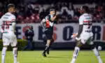 Em São Paulo, o time foi derrotado pelo Vasco por 3 a 1 no Morumbi, com gritos de “olé” e vaias