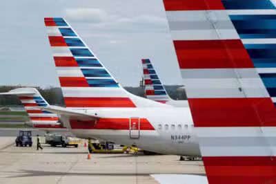 Aeronaves estacionadas no aeroporto de Washington. 5/4/2020. REUTERS/Joshua Roberts