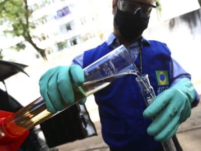 Força-tarefa integrada pela Agência Nacional do Petróleo, Gás Natural e Biocombustíveis (ANP), Procon e Inmetro fiscaliza postos revendedores de combustíveis em Brasília.