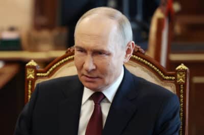 Moscú, 19/04/2025.- El presidente ruso, Vladímir Putin, anunció hoy un alto el fuego con ocasión de la Pascua Ortodoxa, que se extenderá desde las 18.00 hora local (15.00 GMT) de este sábado hasta la medianoche del domingo al lunes. EFE/Kremlin -SOLO USO EDITORIAL/SOLO DISPONIBLE PARA ILUSTRAR LA NOTICIA QUE ACOMPAÑA (CRÉDITO OBLIGATORIO)-