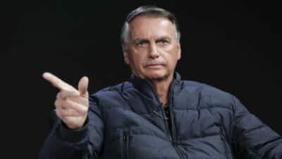 Ex-Presidente Jair Bolsonaro (PL) durante entrevista exclusiva ao jornal digital Poder360, no estúdio do jornal, em Brasília. | Sérgio Lima/Poder360 - 15.jul.2025