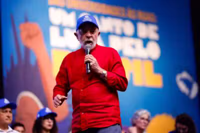 GO - LULA/CONUNE - POLÍTICA - O presidente da República, Luiz Inácio Lula da Silva (PT), participa do 60º Congresso da União Nacional dos Estudantes (CONUNE), realizado na cidade de Goiânia (GO), nesta quinta-feira, 17 de julho de 2025. O Congresso, que acontece entre os dias 16 e 20 de julho, tem a expectativa de receber mais de 10 mil estudantes de todo o país. 17/07/2025 - Foto: WILTON JUNIOR/ESTADÃO CONTEÚDO