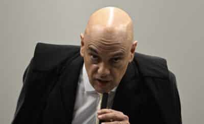 DF - BRASÍLIA, DEPOIMENTOS DOS RÉUS DO NÚCLEO PRINCIPAL DO INQUÉRITO QUE INVESTIGA UMA TENTATIVA DE GOLPE DE ESTADO. - POLÍTICA - DF - BRASÍLIA - 10/06/2025 - BRASÍLIA, DEPOIMENTOS DOS RÉUS DO NÚCLEO PRINCIPAL DO INQUÉRITO QUE INVESTIGA UMA TENTATIVA DE GOLPE DE ESTADO. - O juiz do Supremo Tribunal Federal Alexandre de Moraes realiza um julgamento para os acusados em um suposto plano de golpe para manter o ex-presidente Jair Bolsonaro no cargo após sua derrota nas eleições de 2022 em Brasília, Brasil, terça-feira, 10 de junho de 2025. 10/06/2025 - Foto: MATEUS BONOMI/AGIF - AGÊNCIA DE FOTOGRAFIA/AGIF - AGÊNCIA DE FOTOGRAFIA/ESTADÃO CONTEÚDO