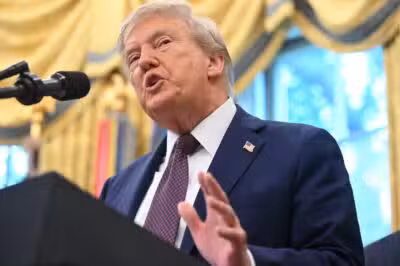 Donald Trump criticou a decisão da Justiça brasileira de condenar Jair Bolsonaro, afirmando que a condenação é um “absurdo” e que o ex-presidente brasileiro é um “homem bom” Donald Trump criticou a decisão da Justiça brasileira de condenar Jair Bolsonaro, afirmando que a condenação é um “absurdo” e que o ex-presidente brasileiro é um “homem bom”
