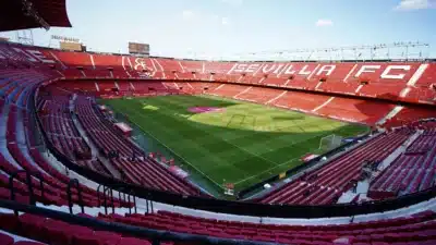 Sevilla confronta o Elche: horário e local para acompanhar o jogo do Campeonato Espanhol