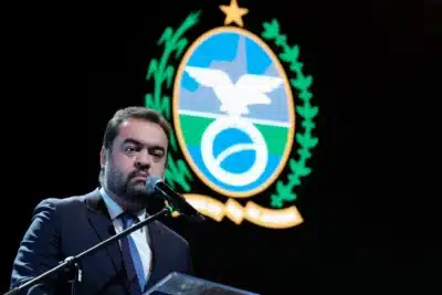 Decisão agrava “tensões políticas”, afirma Castro após condenação de Bolsonaro Decisão agrava “tensões políticas”, afirma Castro após condenação de Bolsonaro