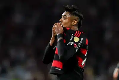 STJD concede efeito suspensivo e libera Bruno Henrique, do Flamengo STJD concede efeito suspensivo e libera Bruno Henrique, do Flamengo