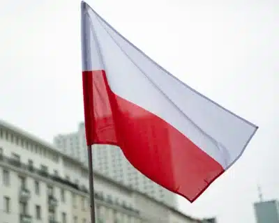 Drones da Rússia invadem o espaço aéreo da Polônia, que ativa aeronaves de defesa