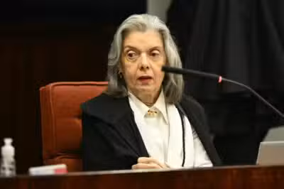 O STF possui maioria para julgar o ex-presidente Bolsonaro pelos crimes da trama golpista O STF possui maioria para julgar o ex-presidente Bolsonaro pelos crimes da trama golpista