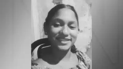 Aluna falecida após ataque na escola é sepultada em Pernambuco Aluna falecida após ataque na escola é sepultada em Pernambuco