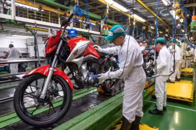 A fabricação de motocicletas alcançou seu melhor desempenho em agosto nos últimos 14 anos, totalizando mais de 1,3 milhão de unidades no ano A fabricação de motocicletas alcançou seu melhor desempenho em agosto nos últimos 14 anos, totalizando mais de 1,3 milhão de unidades no ano