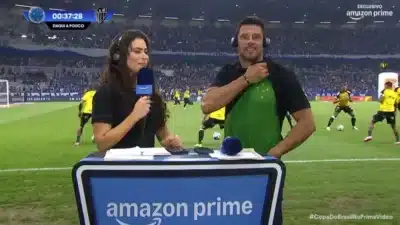 Comentarista usa camisa do Cruzeiro em transmissão da Copa do Brasil