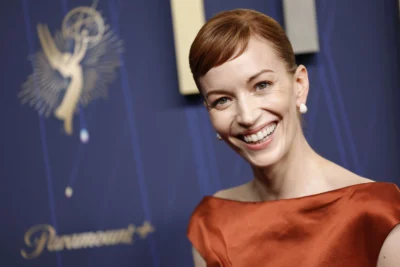 Britt Lower, atriz de “Ruptura”, conquista Emmy de Melhor Atriz em Série Dramática Britt Lower, atriz de “Ruptura”, conquista Emmy de Melhor Atriz em Série Dramática