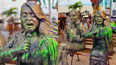É inaugurada em Copacabana, no Rio, uma estátua de Preta Gil e Gilberto Gil É inaugurada em Copacabana, no Rio, uma estátua de Preta Gil e Gilberto Gil