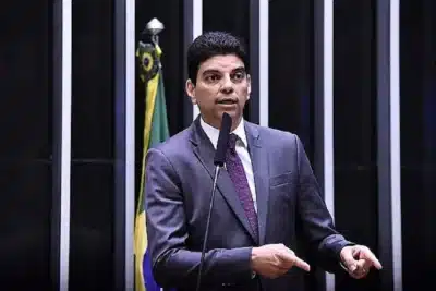 Proposta de Emenda à Constituição da blindagem passa a ser analisada por outro parlamentar e possui novo documento preparado para discussão