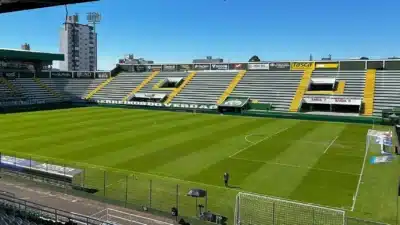 Chapecoense confronta Athletico-PR: horário e local para acompanhar a partida da Série B