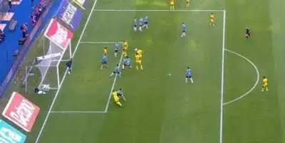 Mirassol assume a liderança com gol controverso que causa polêmica Mirassol assume a liderança com gol controverso que causa polêmica