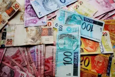 Mercado revisa para cima as previsões para o resultado primário e a inflação em 2025 Mercado revisa para cima as previsões para o resultado primário e a inflação em 2025