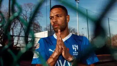 Renan Lodi encerra contrato com Al-Hilal e retorna ao Brasil; clube anuncia ações