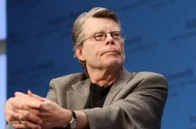 Stephen King se desculpa por comentário após morte de Charlie Kirk Stephen King se desculpa por comentário após morte de Charlie Kirk