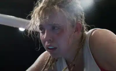 Sydney Sweeney em primeira aparição como lutadora