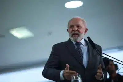 “A razão por trás da Casa Branca é política”, afirma Lula no NYT em relação ao aumento tarifário “A razão por trás da Casa Branca é política”, afirma Lula no NYT em relação ao aumento tarifário