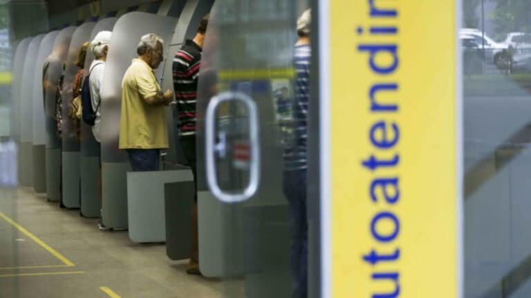 Bancos fecham atendimento em Sexta da Paixão 2026: Pix em alta!