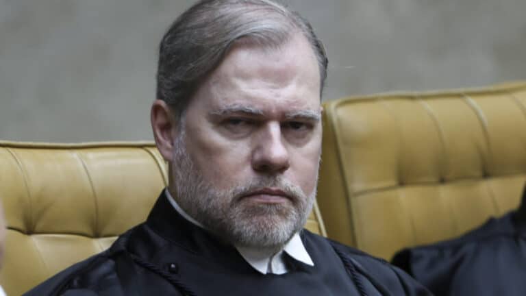 Toffoli em Resort Particular: Voo Misterioso e Envolve Daniel Vorcaro!