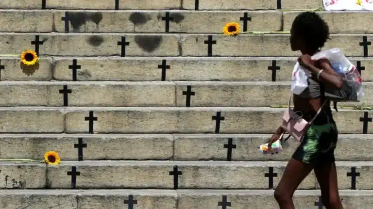 Feminicídio no RS: Justiça falha e vítimas em risco – Urgente!