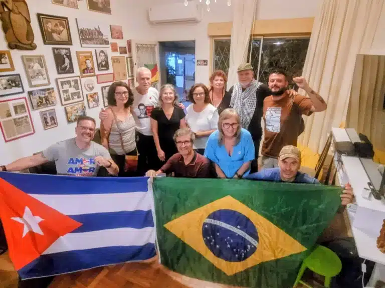 Grupo Gaúcho viaja a Cuba para celebrar Fidel Castro e apoiar revolução!