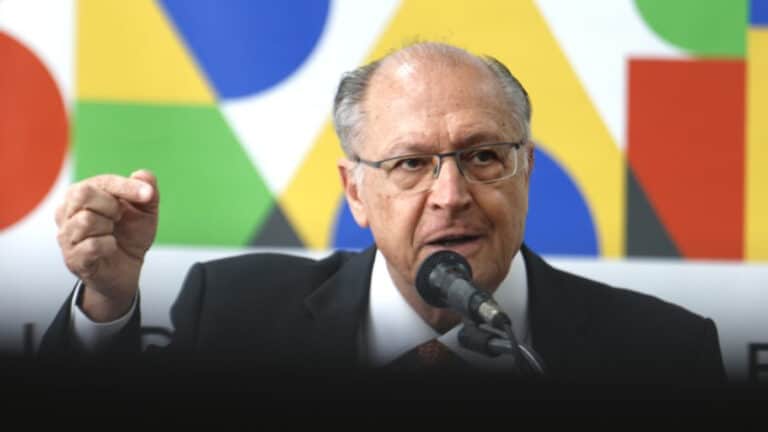 Alckmin: “Ditadura Não Deve Permitir Candidaturas” – Críticas a Flávio Bolsonaro