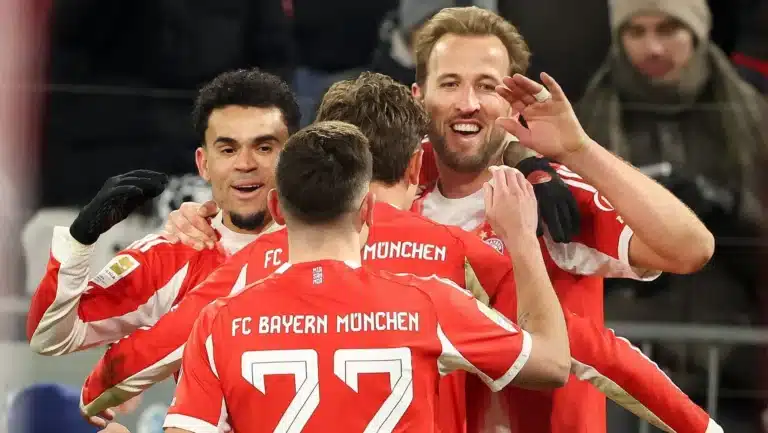 Bayern de Munique a um passo do título da Bundesliga: recorde de gols em jogo!