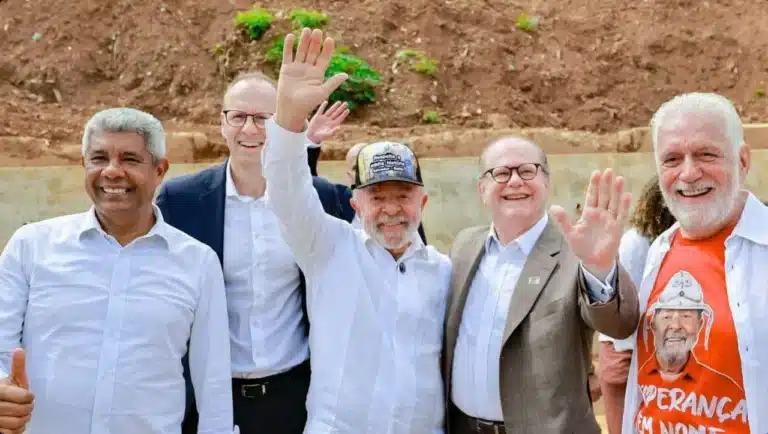 Lula em Salvador: Investimentos Recorde e Retomada de Ativos Estratégicos!